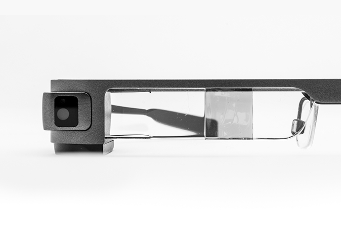 File:Epson Moverio BT-300 lens and camera close-up.jpg