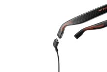 USB-C connection on VITURE Luma.