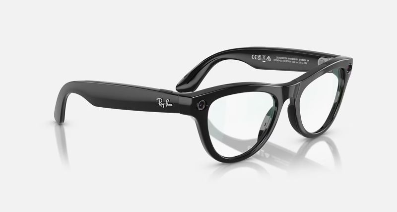 File:Ray-ban meta ai glasses skyler46.jpg