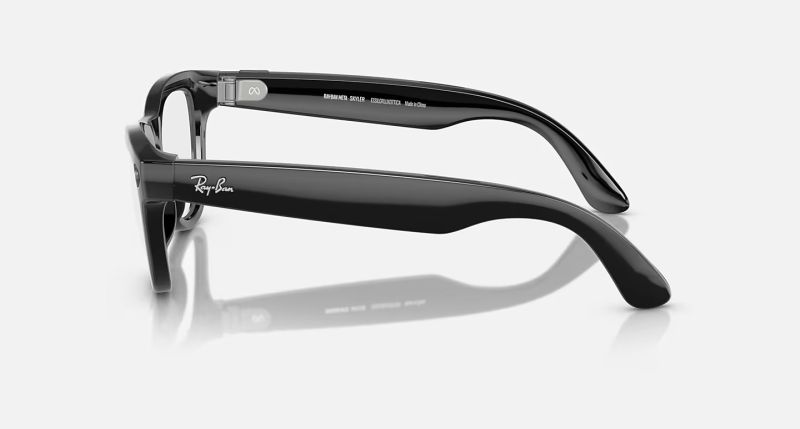 File:Ray-ban meta ai glasses skyler24.jpg