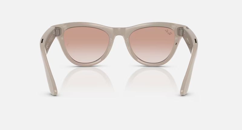File:Ray-ban meta ai glasses skyler14.jpg