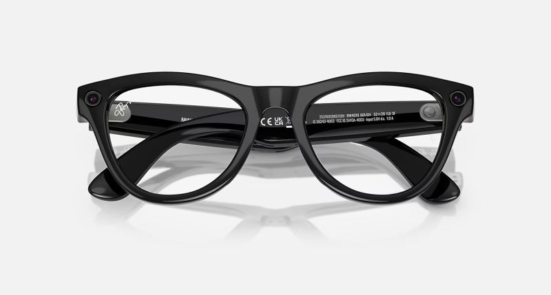 File:Ray-ban meta ai glasses skyler36.jpg