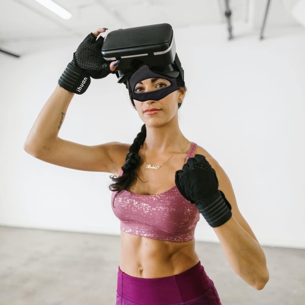 File:APOSU Adjustable VR Eye Mask Sweat Band for Meta-Meta Quest 2, HTC Vive - Sweatproof & Machine Washable image5.jpg