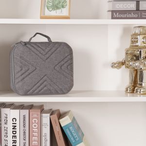ZyberGears VR Carrying Case for Meta Quest 2 Accessories image6.jpg