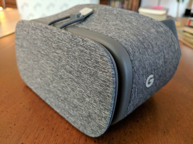 File:Google Daydream View.jpg