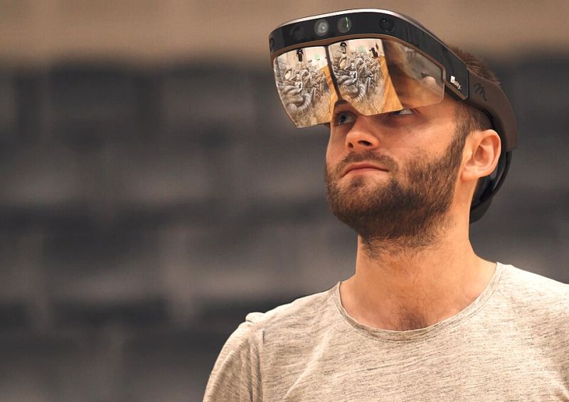 File:Meta 2 headset.jpg