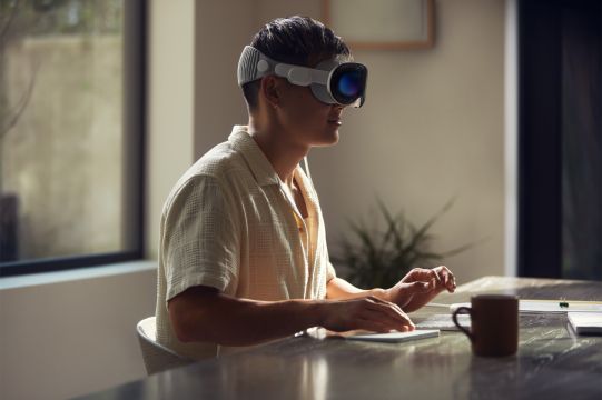 Apple Vision Pro - VR & AR Wiki - Virtual Reality & Augmented Reality Wiki
