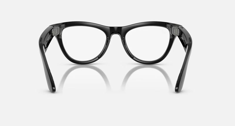File:Ray-ban meta ai glasses skyler25.jpg